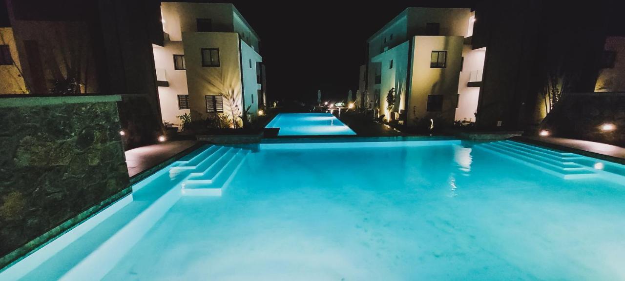 Eastern Blue - Sea View Luxury Appartement